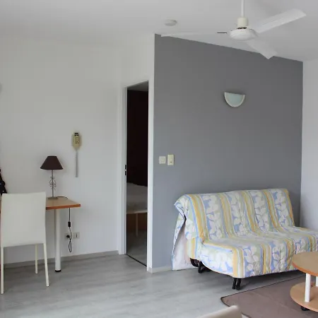 Apartment Appartement T2 Avec Balcon, Parking Et Piscine, Proche Commodites - Fr-1-535-32 La Rochelle (Charente-Maritime)